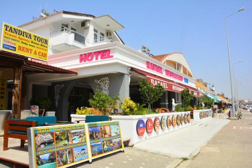 Rafael Hotel