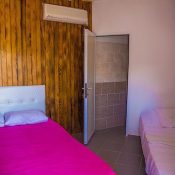 Oktem Motel (front Desk Limited Hours)