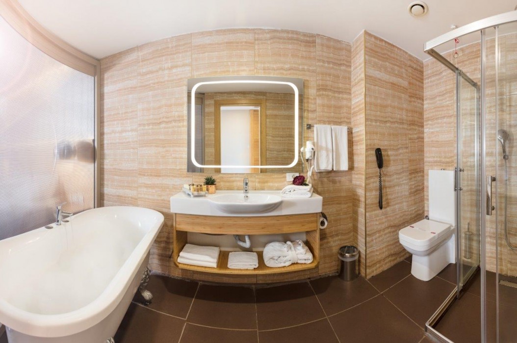 Istanbul Medikal Termal Hotel (41 Km Away From Istanbul)