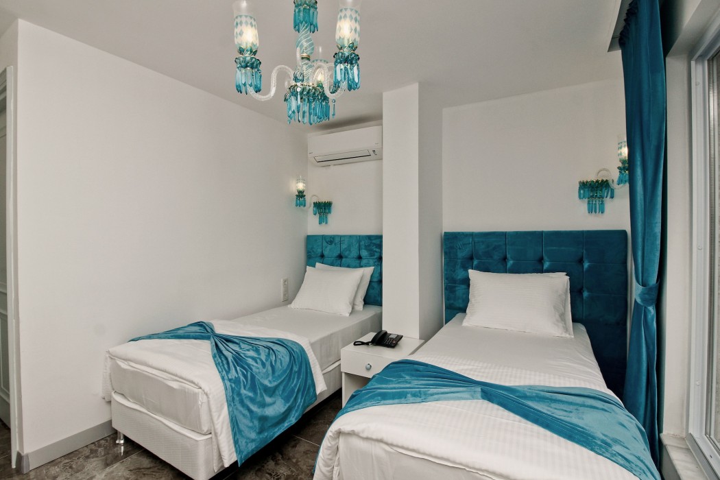 Dam Hotel Lara (Also Known As Yazar Lara)