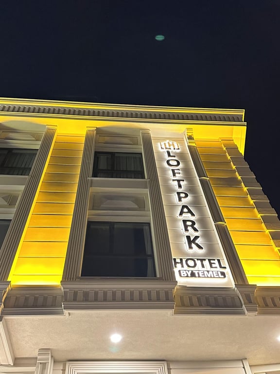Loft Park Hotel S