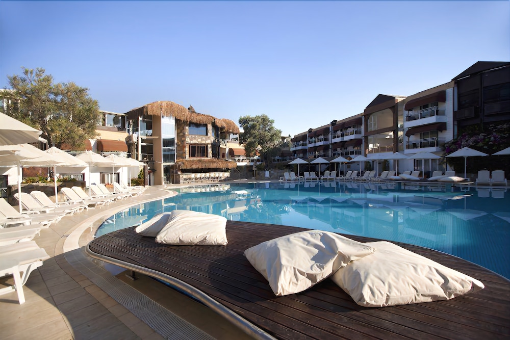 Risa Hotel