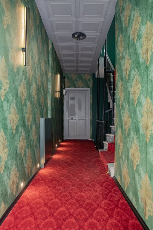 Hexa Suites Hotel
