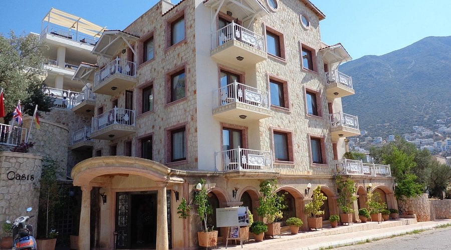 Oasis Hotel