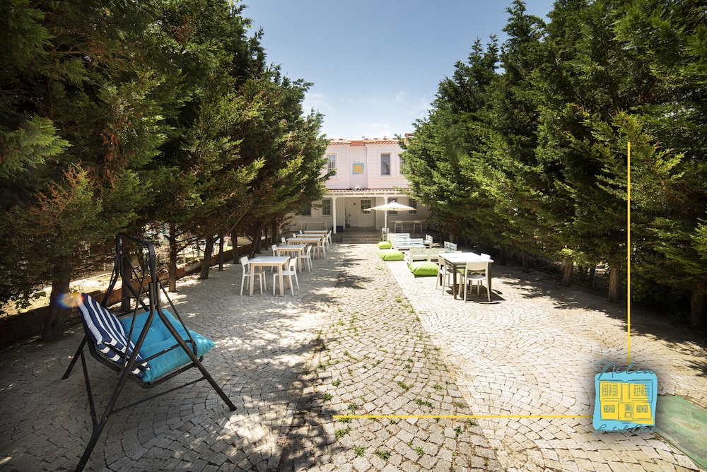 Nilia Butik Otel (Limited Hours Front Desk For Check In Please Contact The Property 5 Days In Advance)