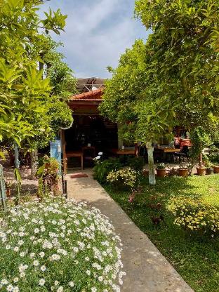 Safir Pansiyon (78 Km Away From Antalya)