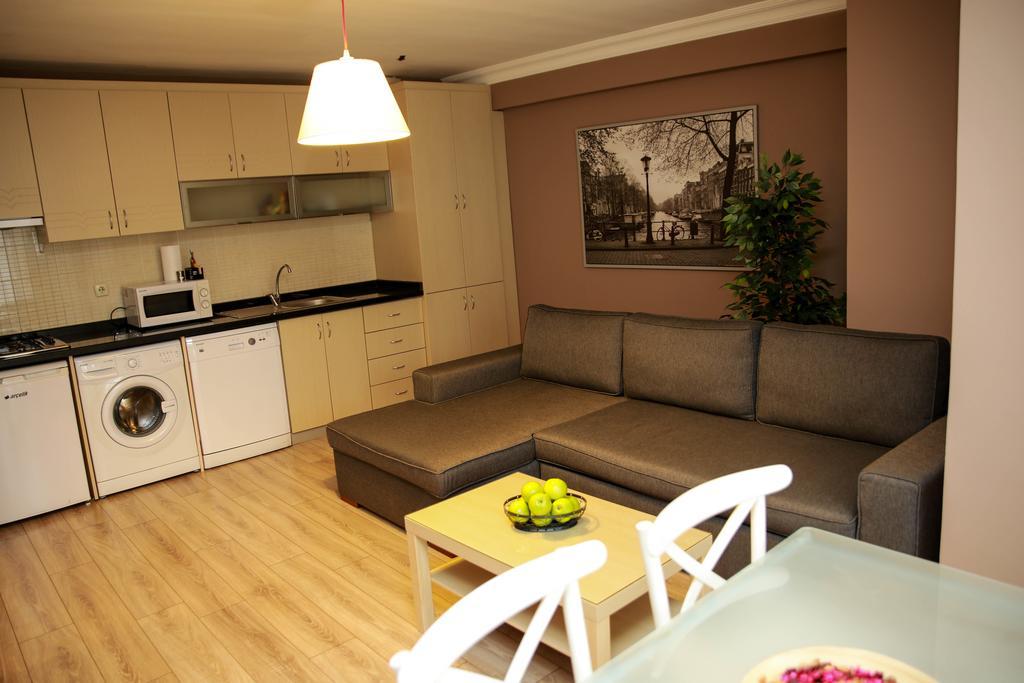 Akin Suites