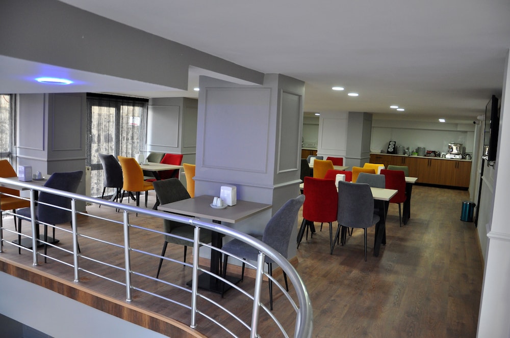 Saka Life Hotel