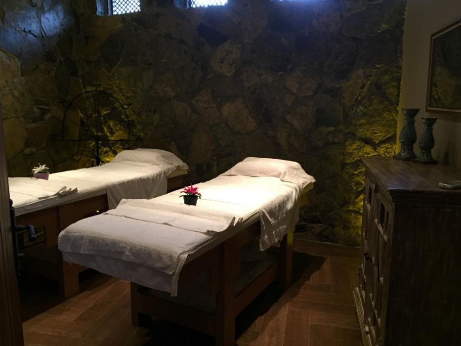 Liona Hotel And Spa