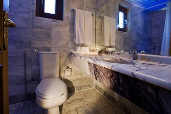 Larissa Akman Camyuva All Inclusive