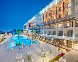 Diamond De Luxe Hotel Spa (62km Away From Antalya)