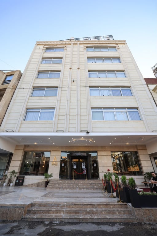 Aghnar Hotel