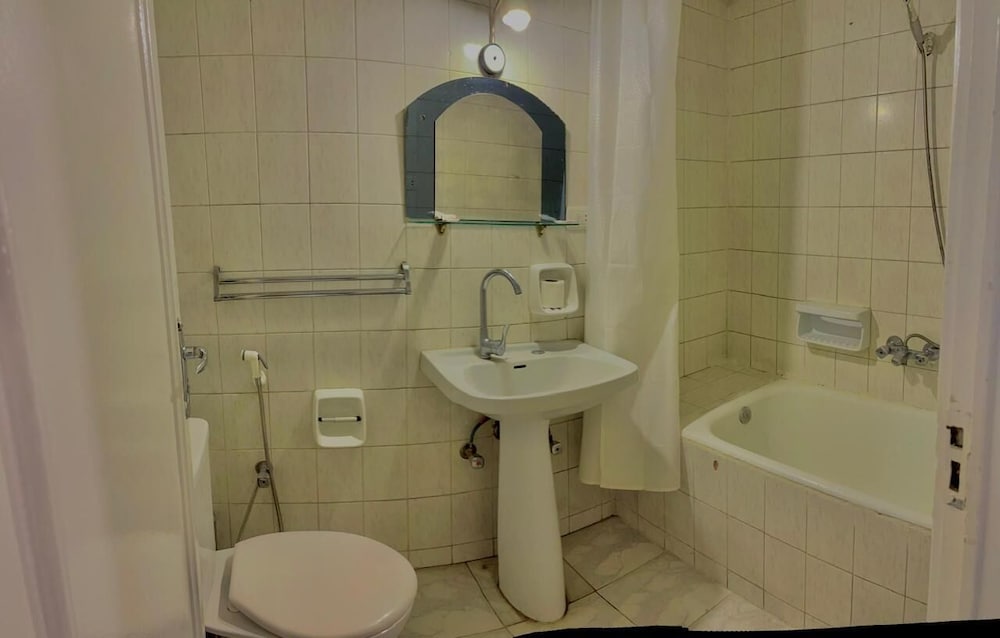 Merryland Hotel Luxor