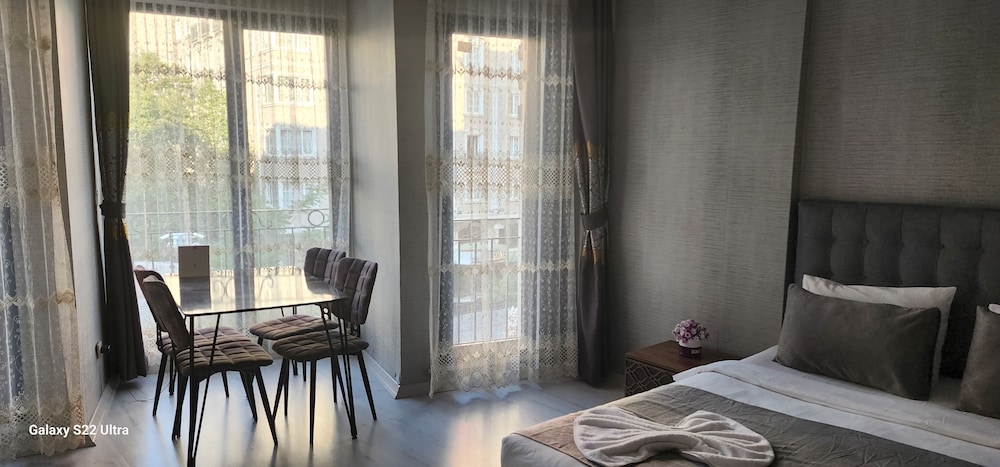 Taksim Royal Residence