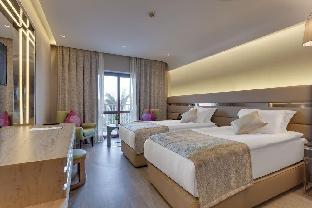 Club Grand Aqua All Inclusive(63 Km Away From Antalya City Center)