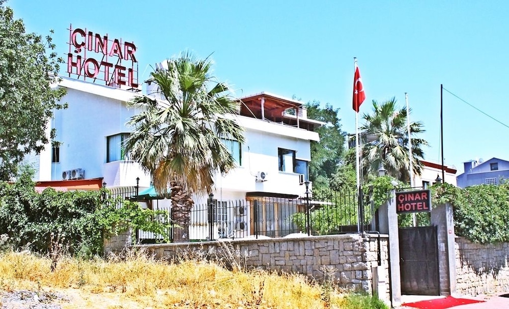 Oz Cinar Hotel (37 Km Away From Istanbul)