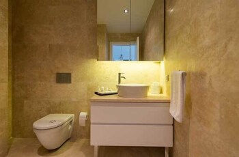 Coresh Suites (To Make Arrangement For Check In Please Contact The Property At Least 5 Days In Advance) 24Km Away From Istanbul
