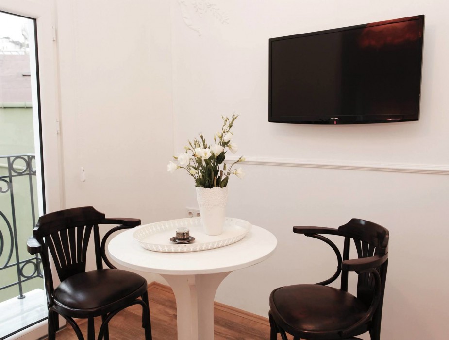 The White Swan Suites Beyoglu