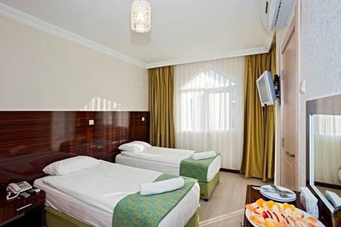 Sato Otel Lara