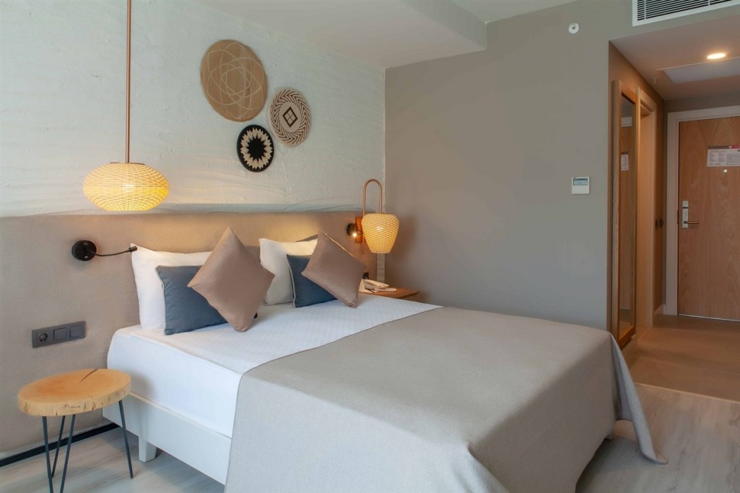 Side Royal Style Hotel(Also Known As Side Royal Luxury Hotel Spa)(65Km Away From Antalya)