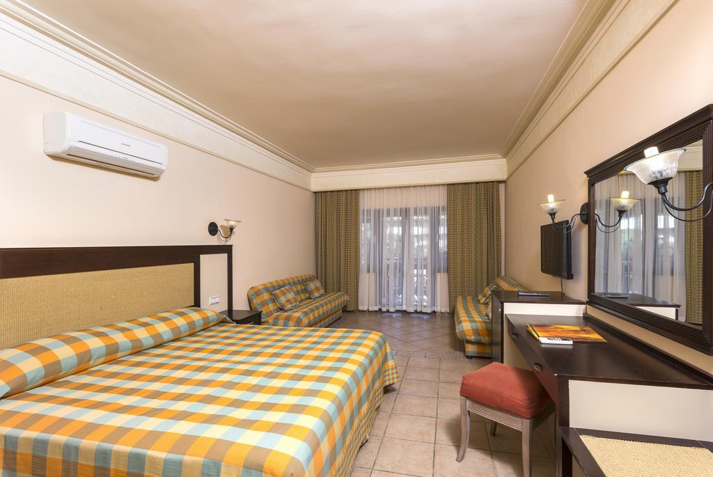 Melas Holiday Village All Inclusive (70km Away From Antalya)