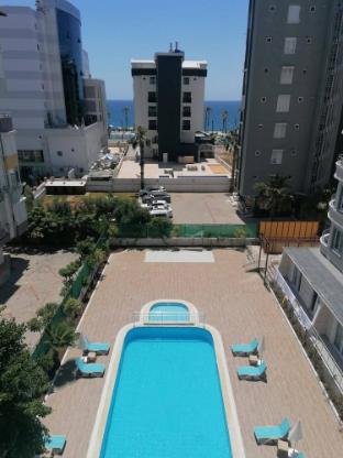 Theluna Suite Hotel