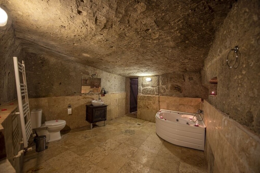 Kapadokya Ihlara Konaklari Antik Gelveri Konagi(As Know As Cappadocia Antique Gelveri Cave Hotel)(Contact To Property 7 Days)