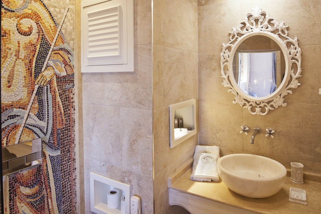 Vinifera Ephesus Hotel (also Known As Nea Efessos)