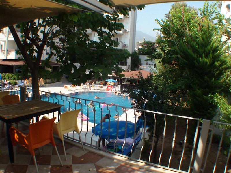Grand Okan Hotel