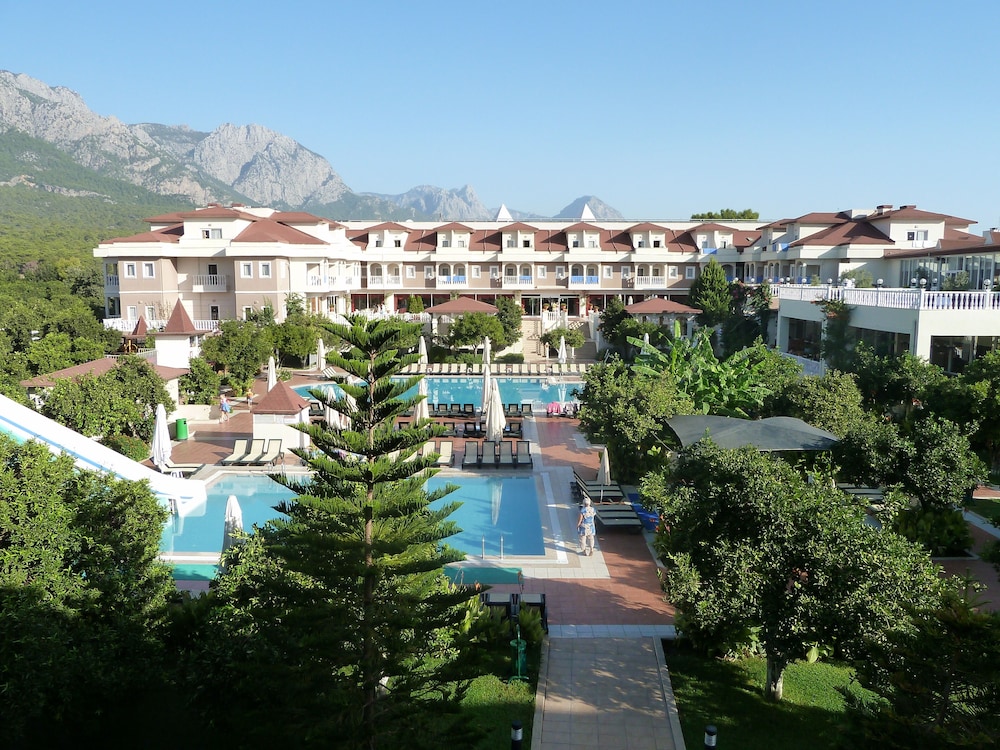 Viking Garden Hotel(also Known As Garden Resort Bergamot) (43km Away From Antalya)(does Not Accept Men Only Bookings)