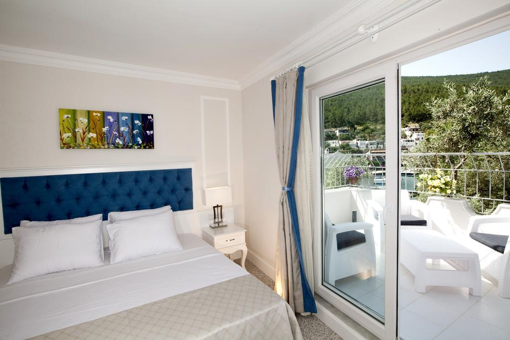Zena Hotel Bodrum (22 Km Away From Bodrum)