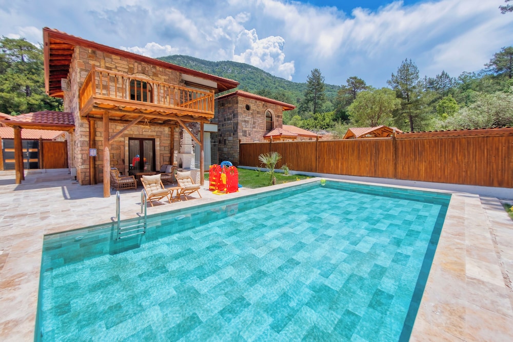 Tas Mahal Fethiye(24km Away From Fethiye)