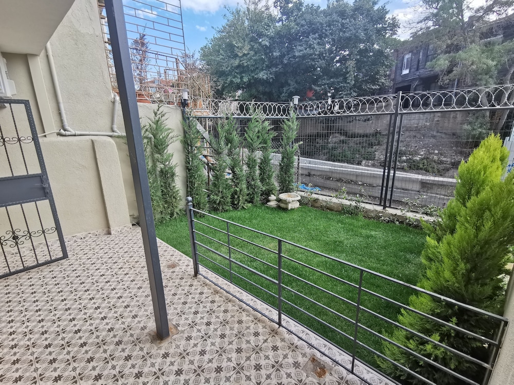 Efzen Hotel