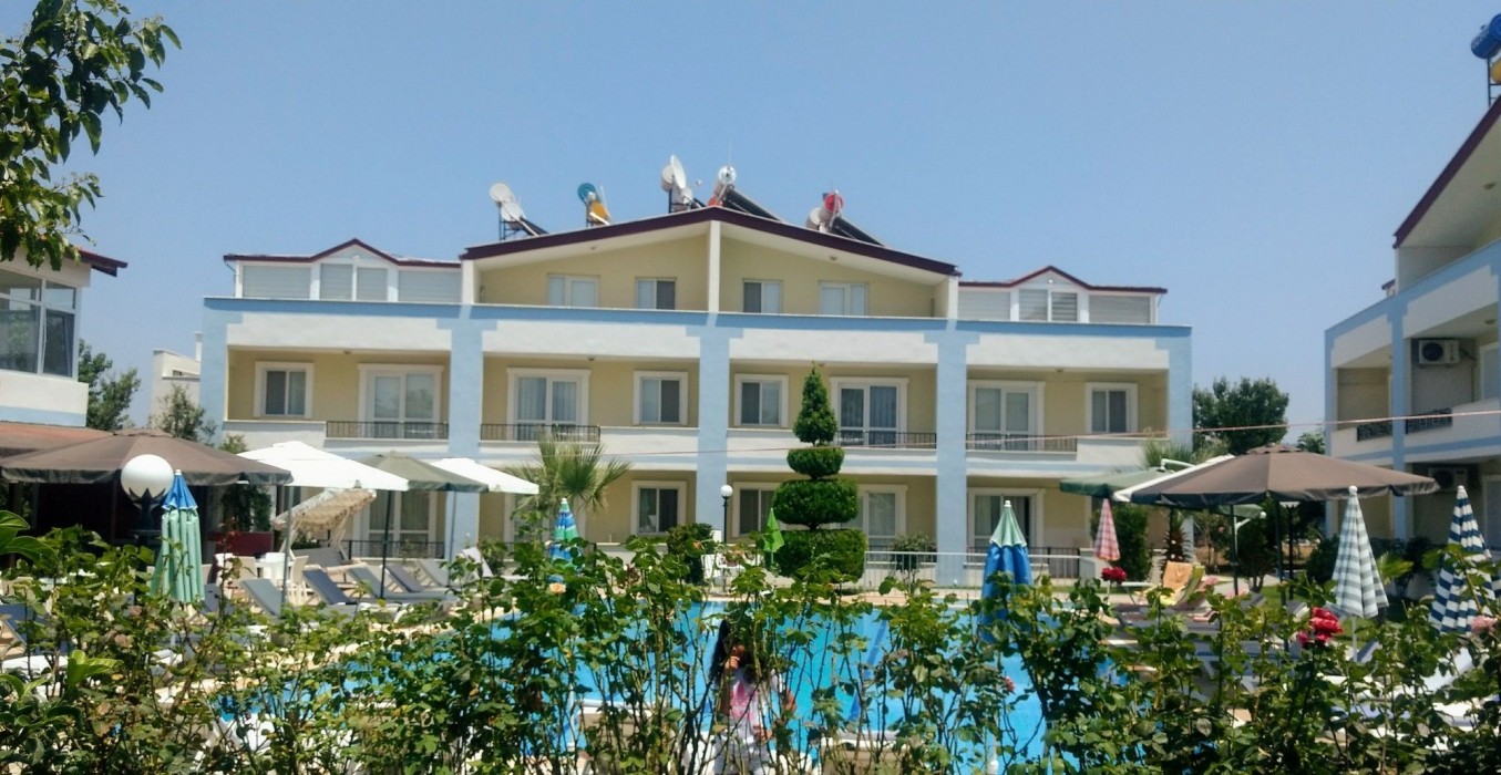 Melodi Club Hotel (17.2 Km Away From Kusadasi)