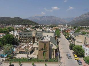 Seaphoria Beach Resort(35km Away From Alanya)