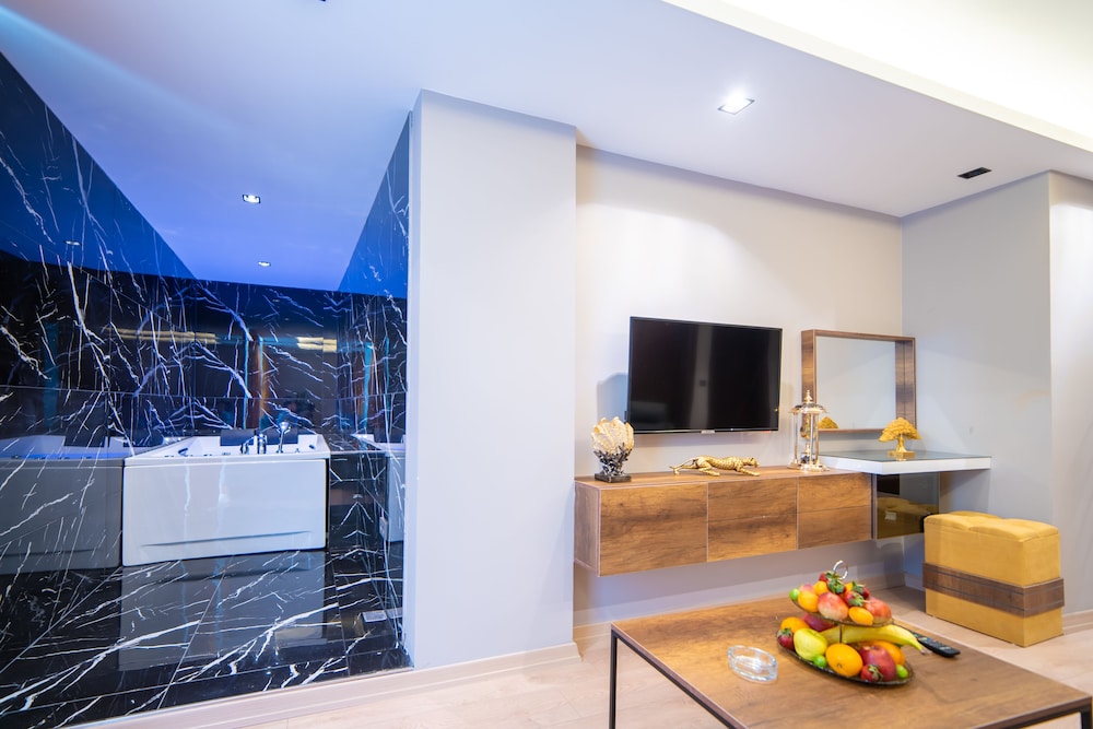 Garden Room Suit Hotel (28Km Away From Istanbul)