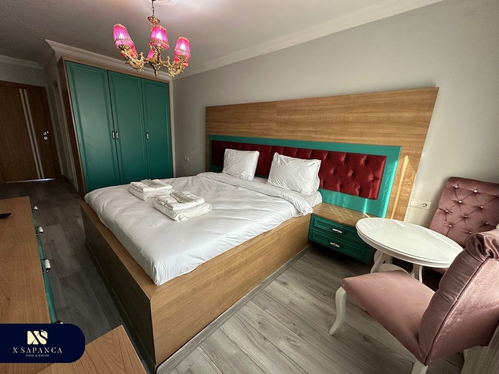 X Sapanca Otel (20 Km Away From Sakarya)