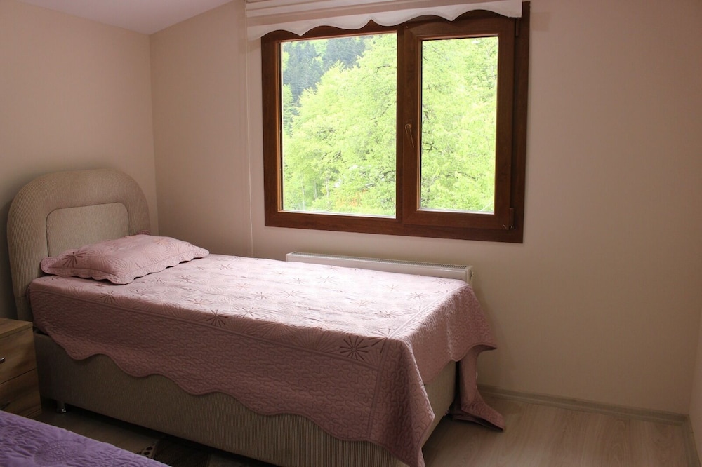 Sefa Apart (no Front Desk Please Contact The Property In Advance)