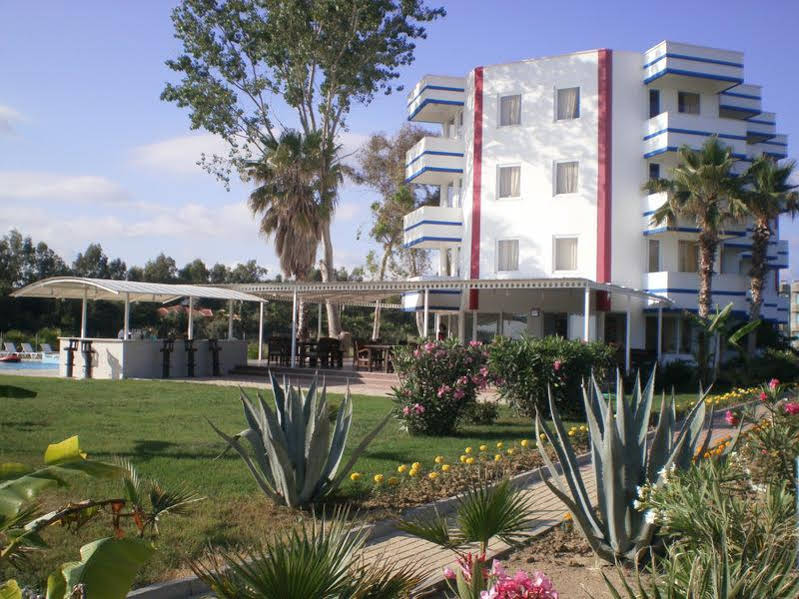 Skys Hotel (89km Away From Antalya)
