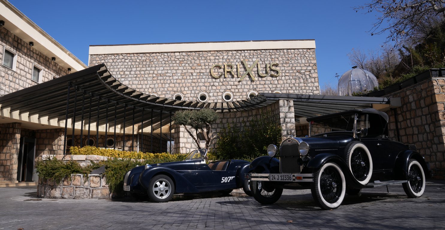 Crixus Sarsing Hotel