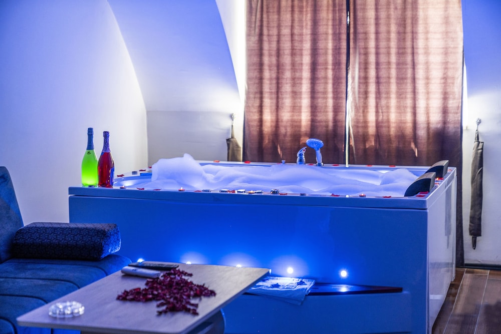 Ayya Suit Hotel