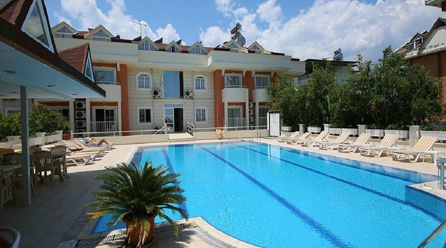 Q Max Apart Hotel