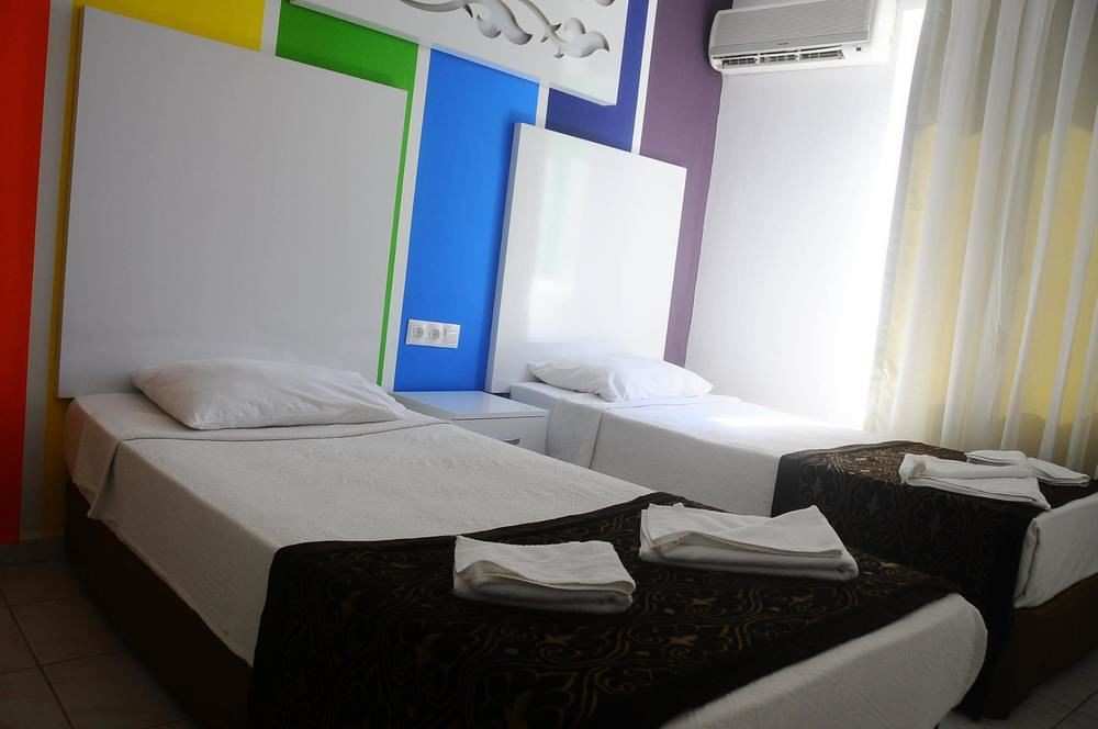 Rainbow Castle Hotel