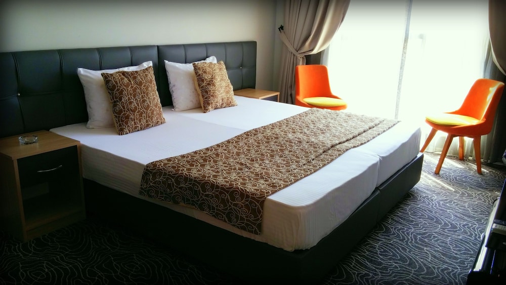 Arikan Suites (38km Away From Istanbul)
