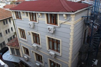 Kral Mert Hotel
