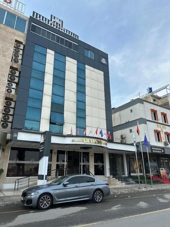 Grand Diamond Hotel