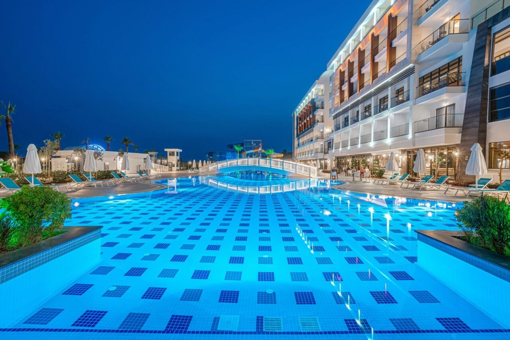 Diamond Deluxe Hotel And Spa (62 Km Away From Antalya)