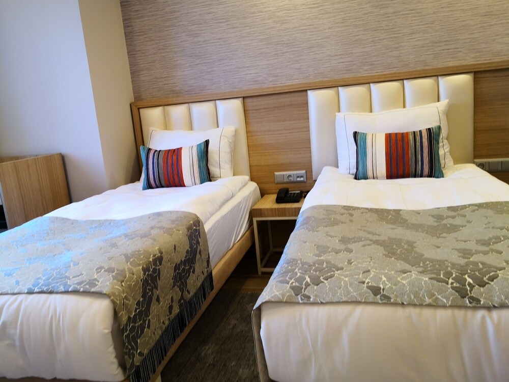 Old Town Point Hotel And Spa Antalya