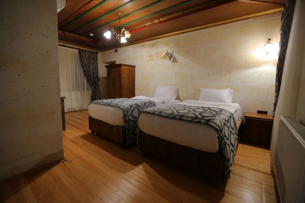 Empire Cave Hotel