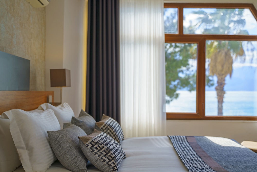 Qinn Hotel